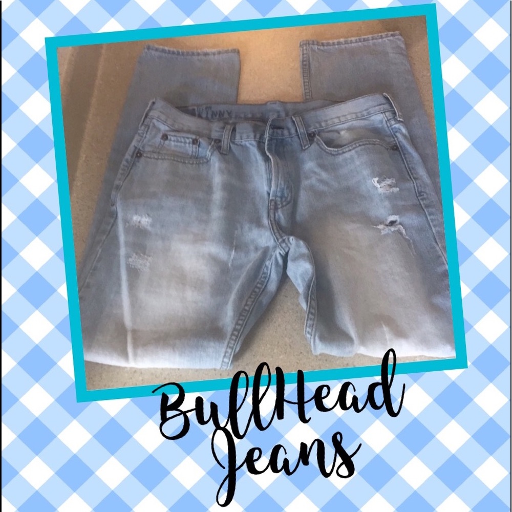 Bull Head Distressed Jeans - Picture 3 of 9